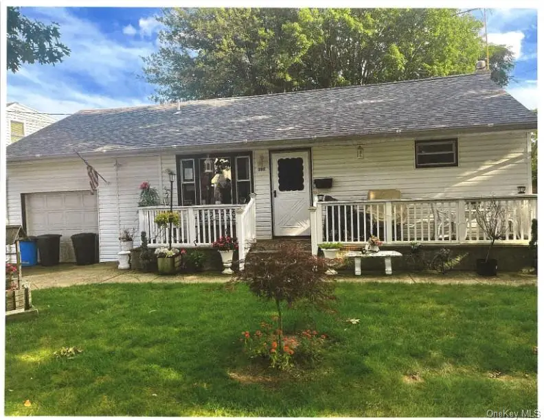 330 Florida Avenue, Copiague, NY 11726 - #1