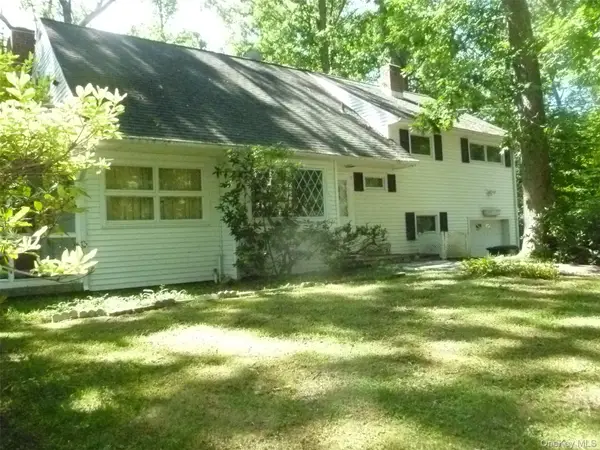 17 Chestnut Lane, Newburgh, NY 12550