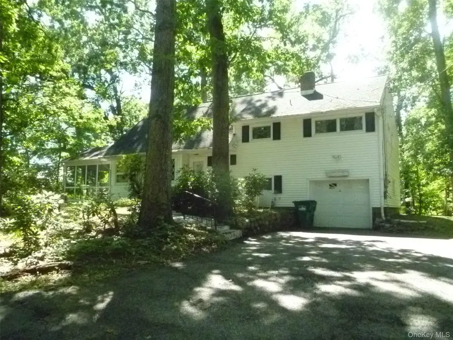 17 Chestnut Lane, Newburgh, NY 12550 - #2