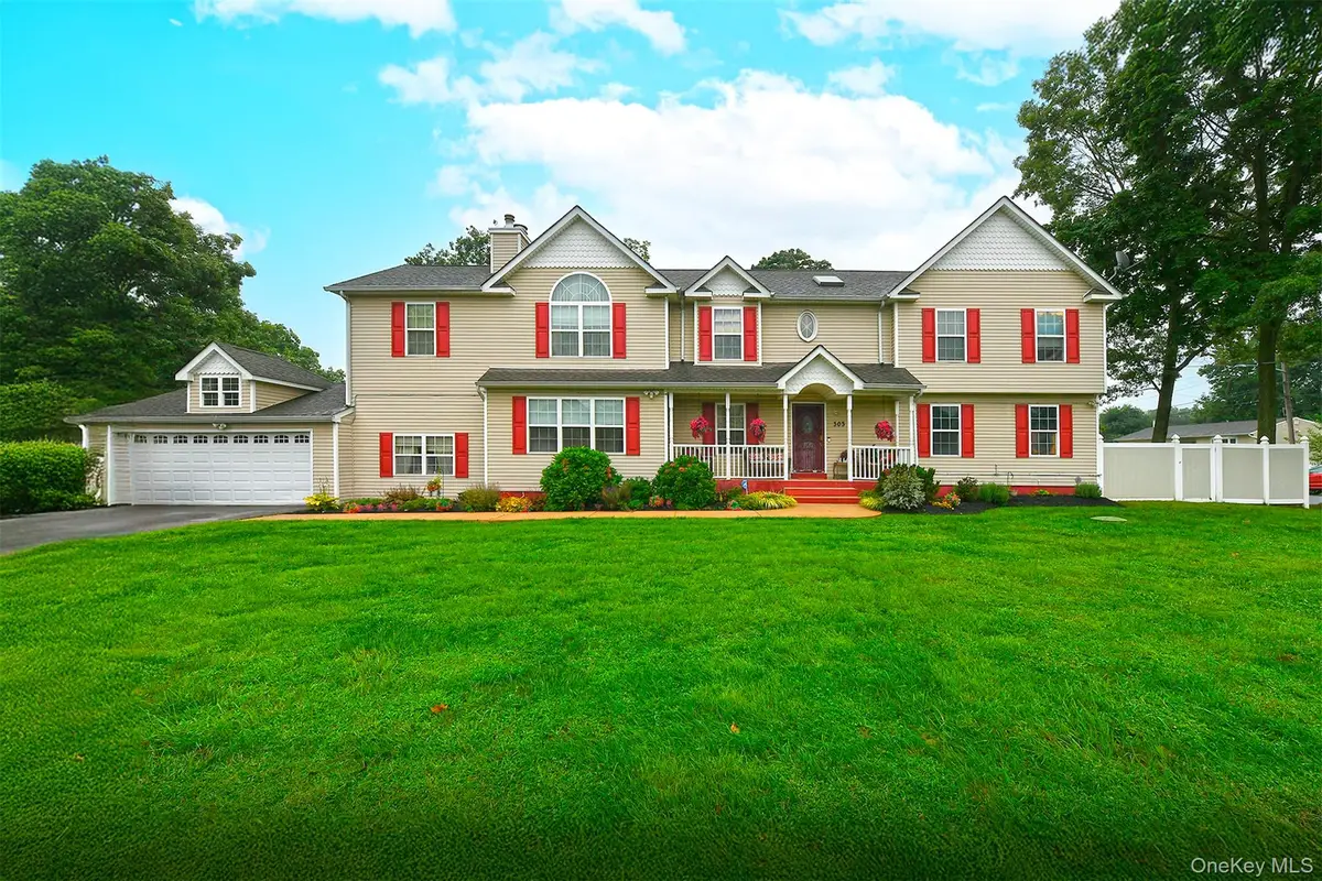 303 Westchester Avenue N, West Babylon, NY 11704 - #1