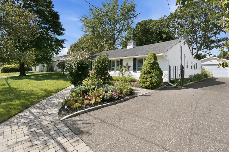 4 Fairlane Drive, Selden, NY 11784 - #2