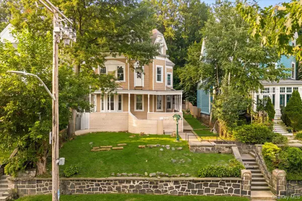 512 Warburton Avenue, Yonkers, NY 10701