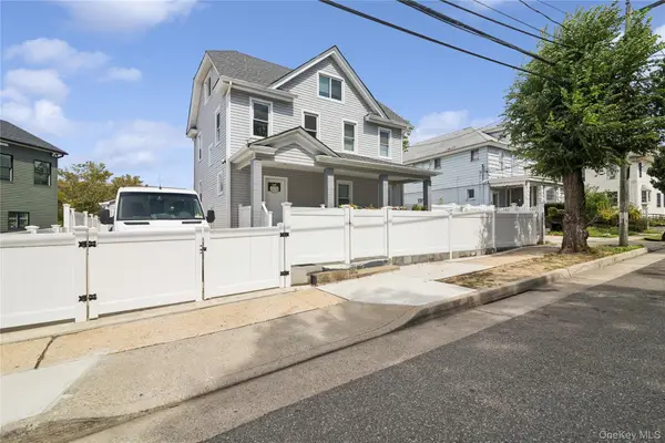 15 Prospect Place, Hempstead, NY 11550