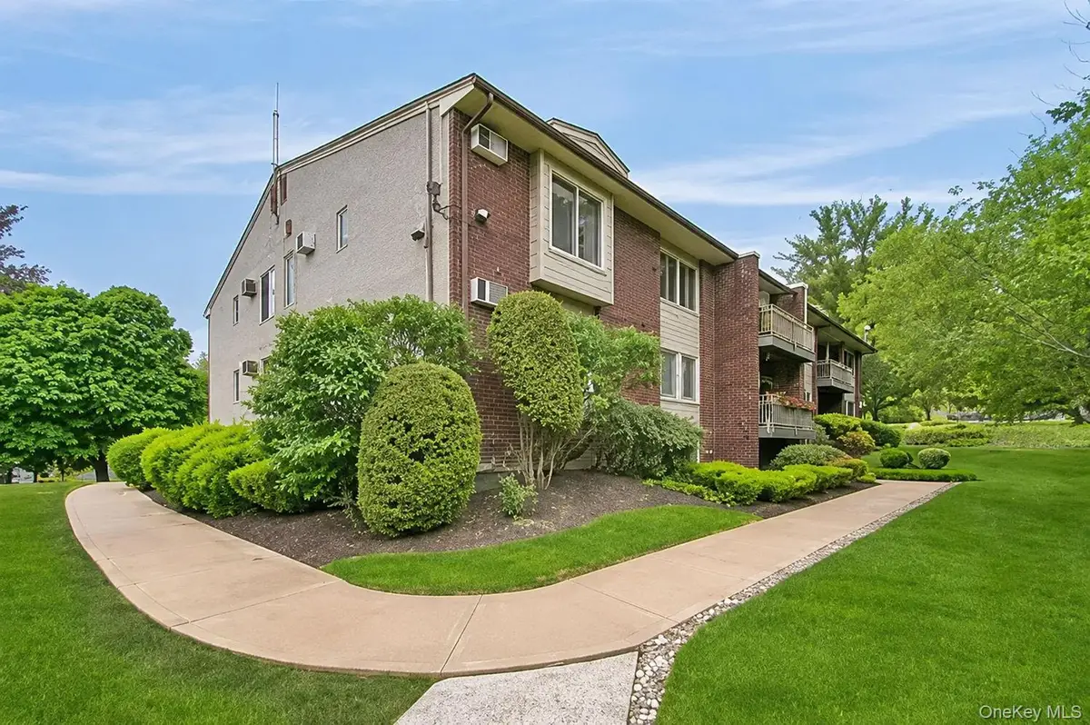 67 Country Club Lane, Mount Ivy, NY 10970 - #1