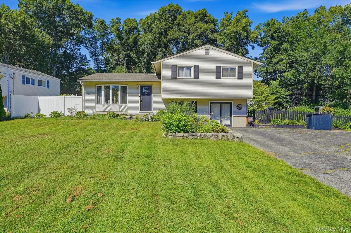 535 Westbrook Drive, Cortlandt Manor, NY 10567 - #1