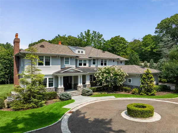 65 Spruce Street, Roslyn Harbor, NY 11576