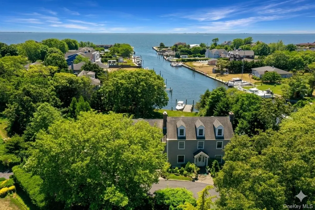 110 Elder Road, Islip, NY 11751 - #1