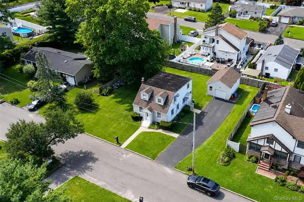 120 Aspen Road, Kings Park, NY 11754