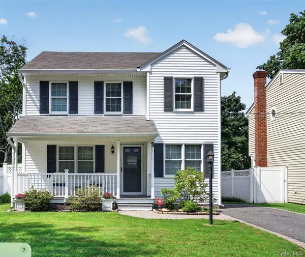 3 Elm Road, Rocky Point, NY 11778