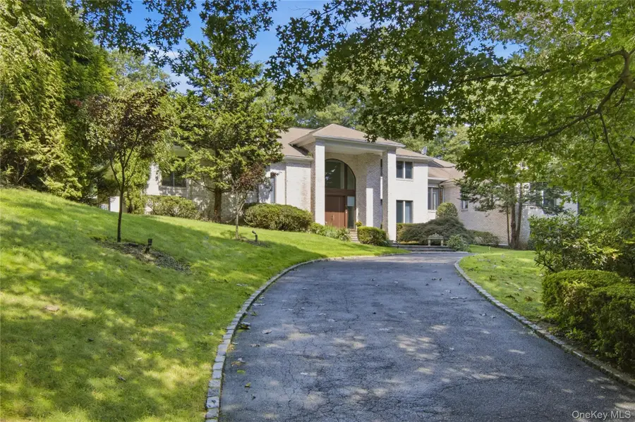 3 White Birch Road, Oyster Bay Cove, NY 11791 - #2