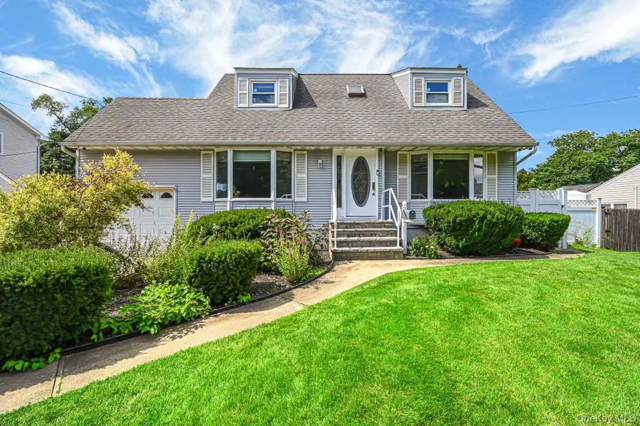 616 Pat Drive, West Islip, NY 11795 - #2