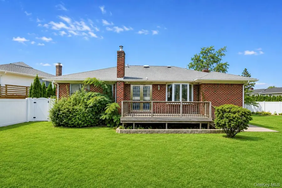 12 Hilton Court, Hicksville, NY 11801 - #3