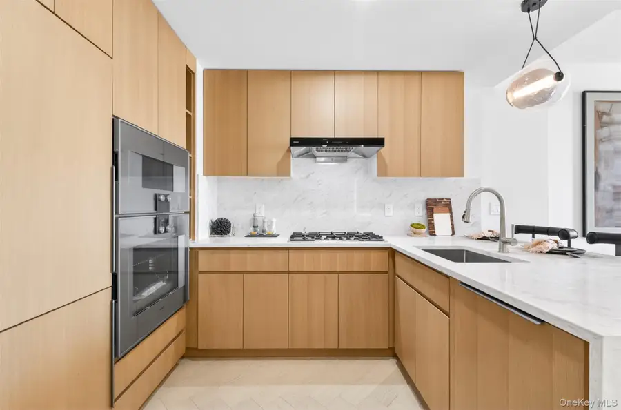 133-25 37th Avenue #3E, Flushing, NY 11354 - #3