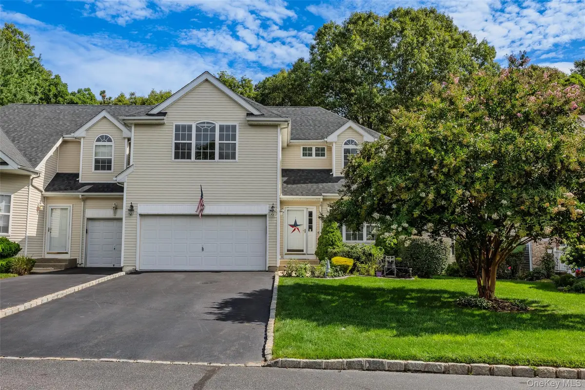 4 Sunflower Ridge Road, South Setauket, NY 11720 - #1