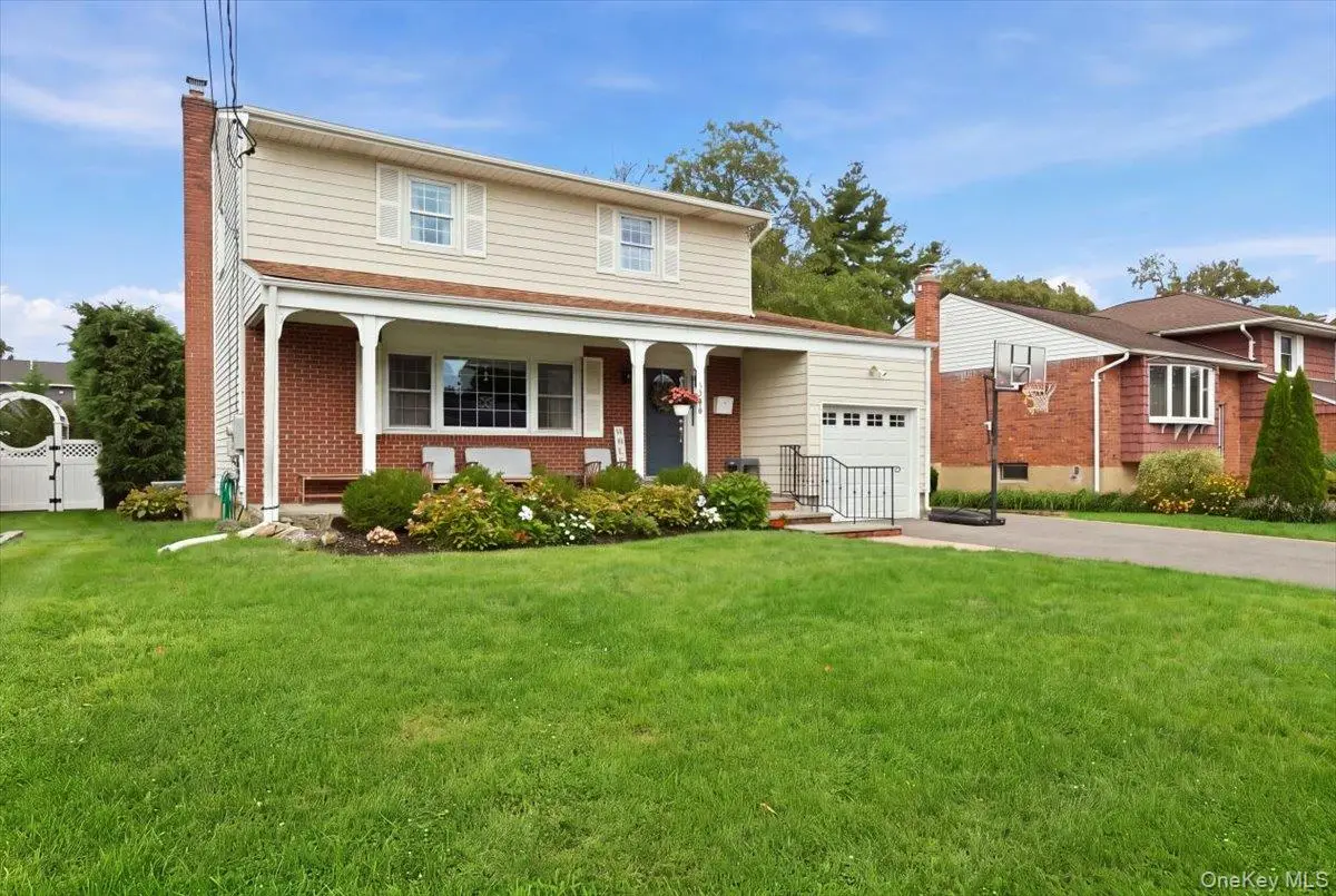 1798 Hannington Avenue, Wantagh, NY 11793 - #1