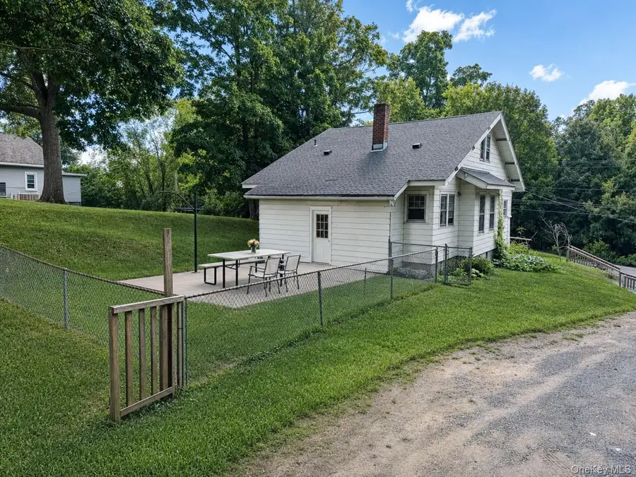 4 Grove Street, Harriman, NY 10926 - #2