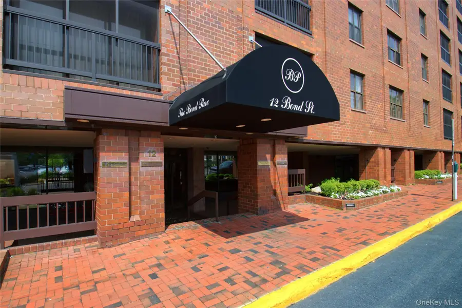 12 Bond Street #4D, Great Neck, NY 11021 - #2