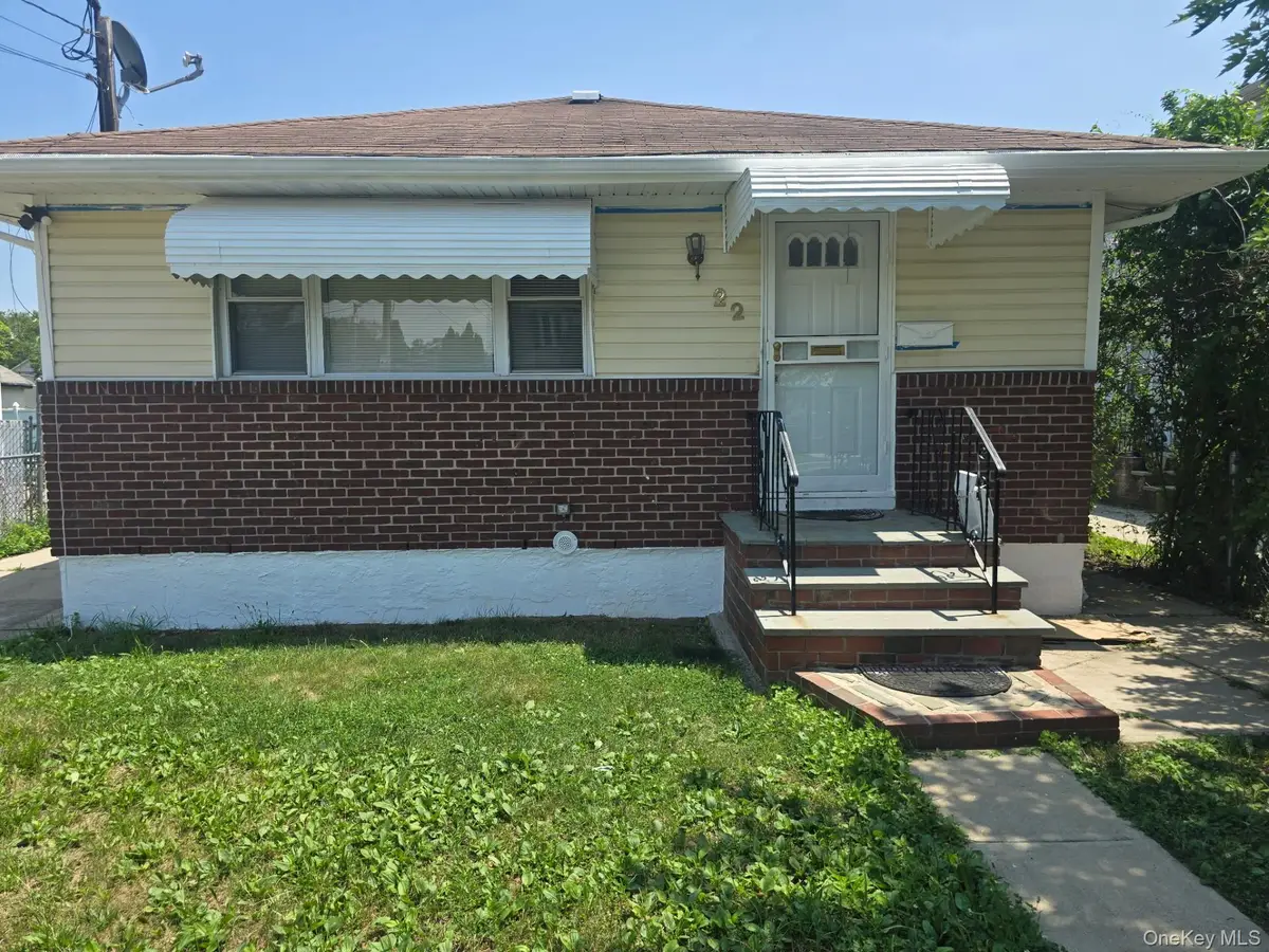 22 Mason Street, Hempstead, NY 11550 - #1