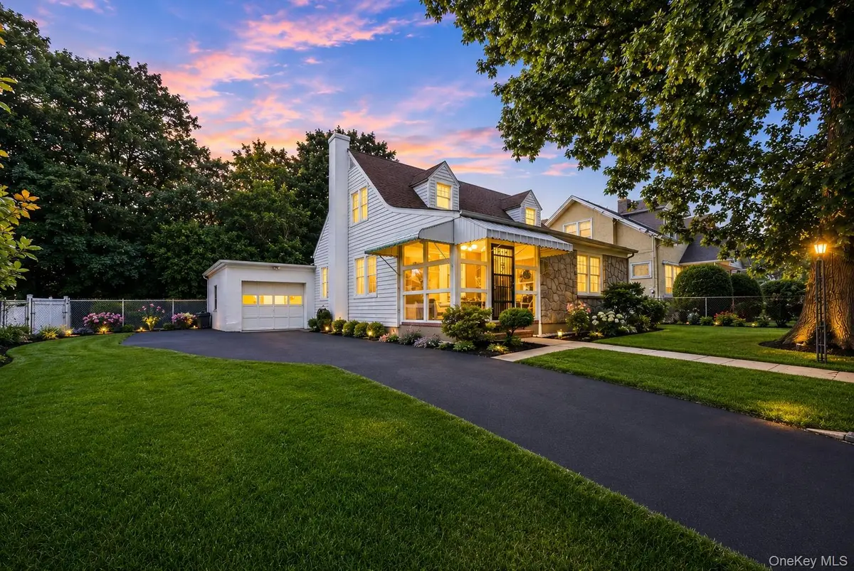 470 Ray Street, Freeport, NY 11520 - #1