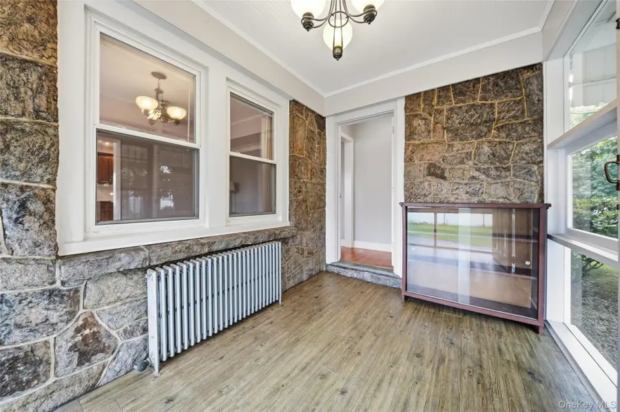 470 Ray Street, Freeport, NY 11520 - #2