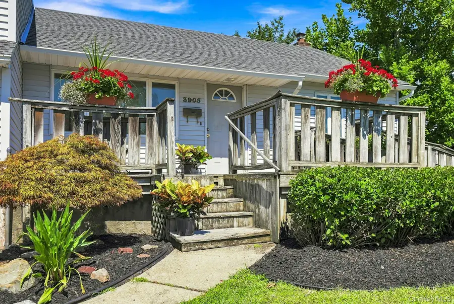 3905 Clove Court, Seaford, NY 11783 - #2