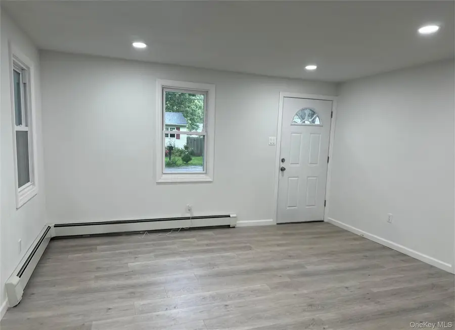 10 Barclay Road, Mastic Beach, NY 11951 - #3