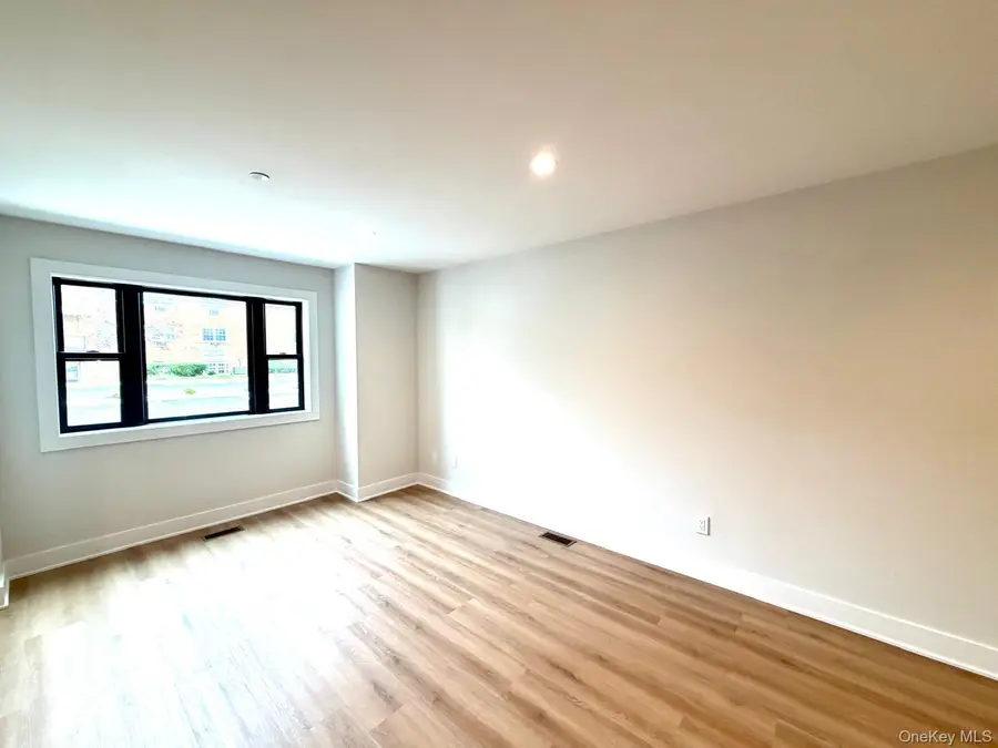 161 Union Avenue #5, Lynbrook, NY 11563 - #3