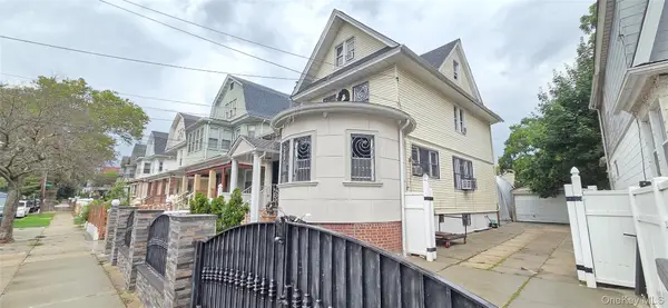 9211 107th Street, Richmond Hill, NY 11418
