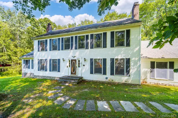 5 Red Fox Run, Chester, NY 10918
