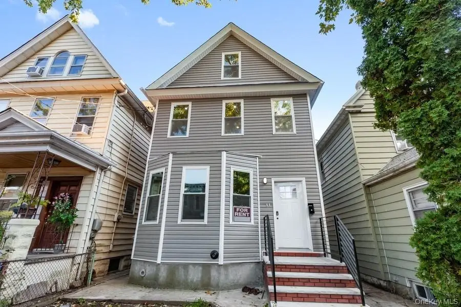 10418 89th Avenue, Richmond Hill, NY 11418 - #1