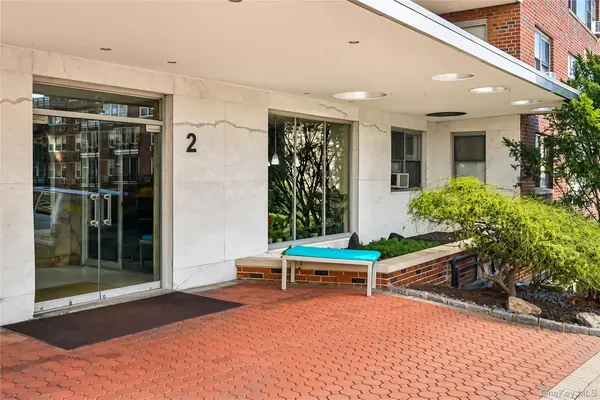2 Washington Square #5G, Larchmont, NY 10538