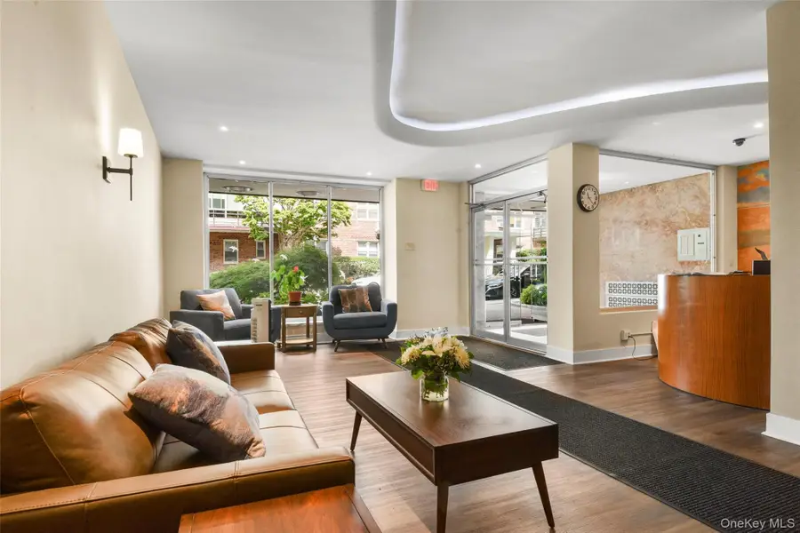 2 Washington Square #5G, Larchmont, NY 10538 - #3