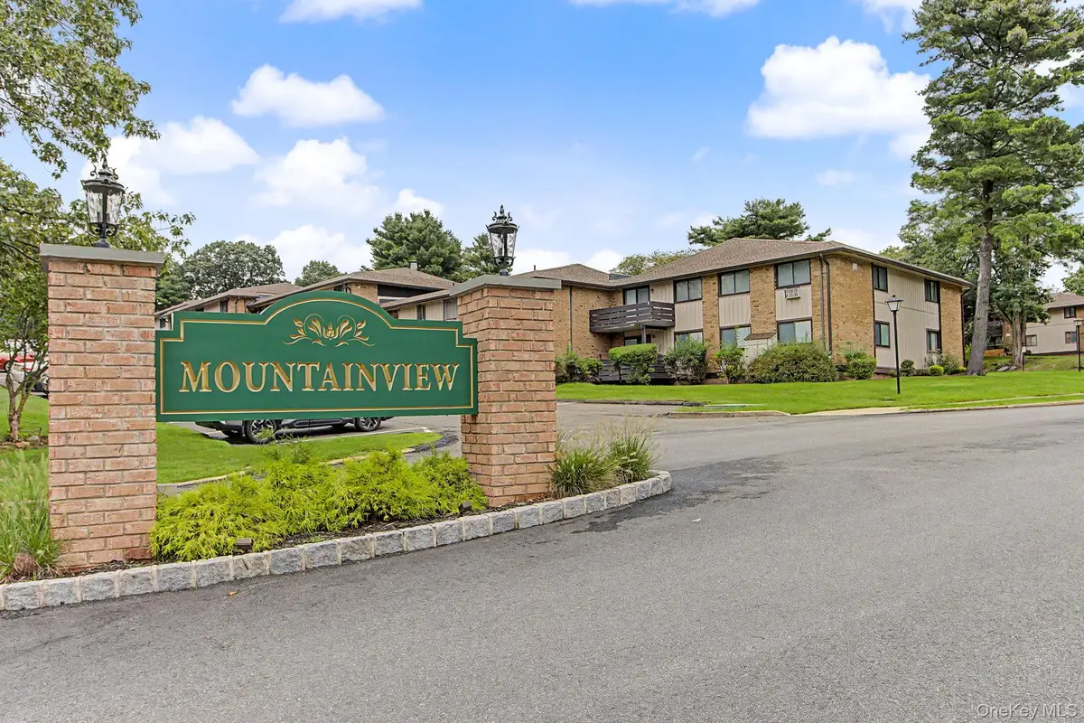 962 Sierra Vista Lane, Valley Cottage, NY 10989 - #1