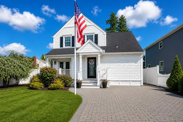 2517 Rockville Centre Parkway, Oceanside, NY 11572