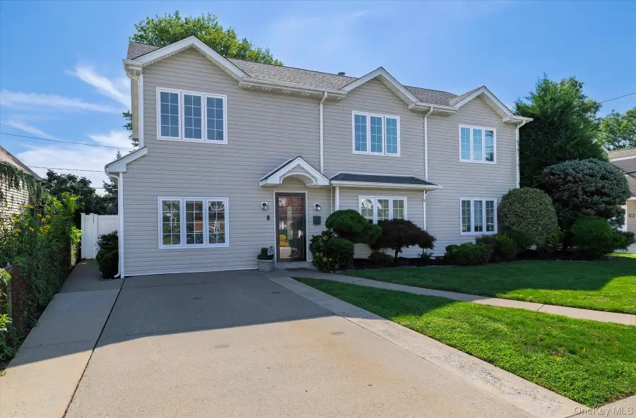 729 Arcadian Avenue, Valley Stream, NY 11580 - #2