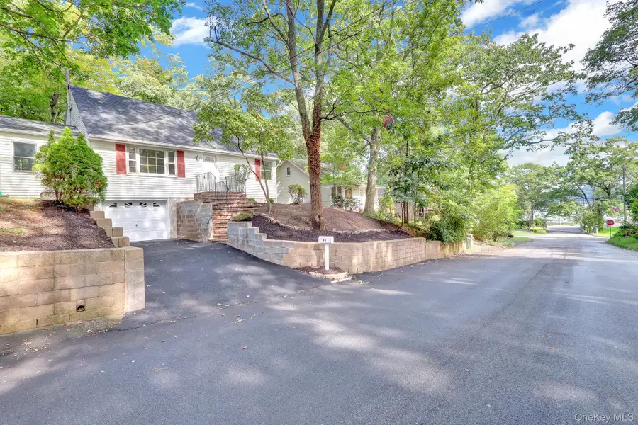 66 Washington Street, Setauket, NY 11733 - #2