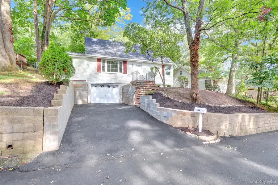 66 Washington Street, Setauket, NY 11733 - #3