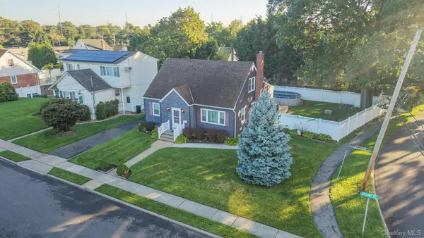 2297 Girard Place, Merrick, NY 11566
