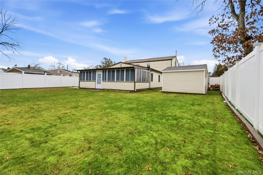 384 Singingwood Drive, Holbrook, NY 11741 - #2