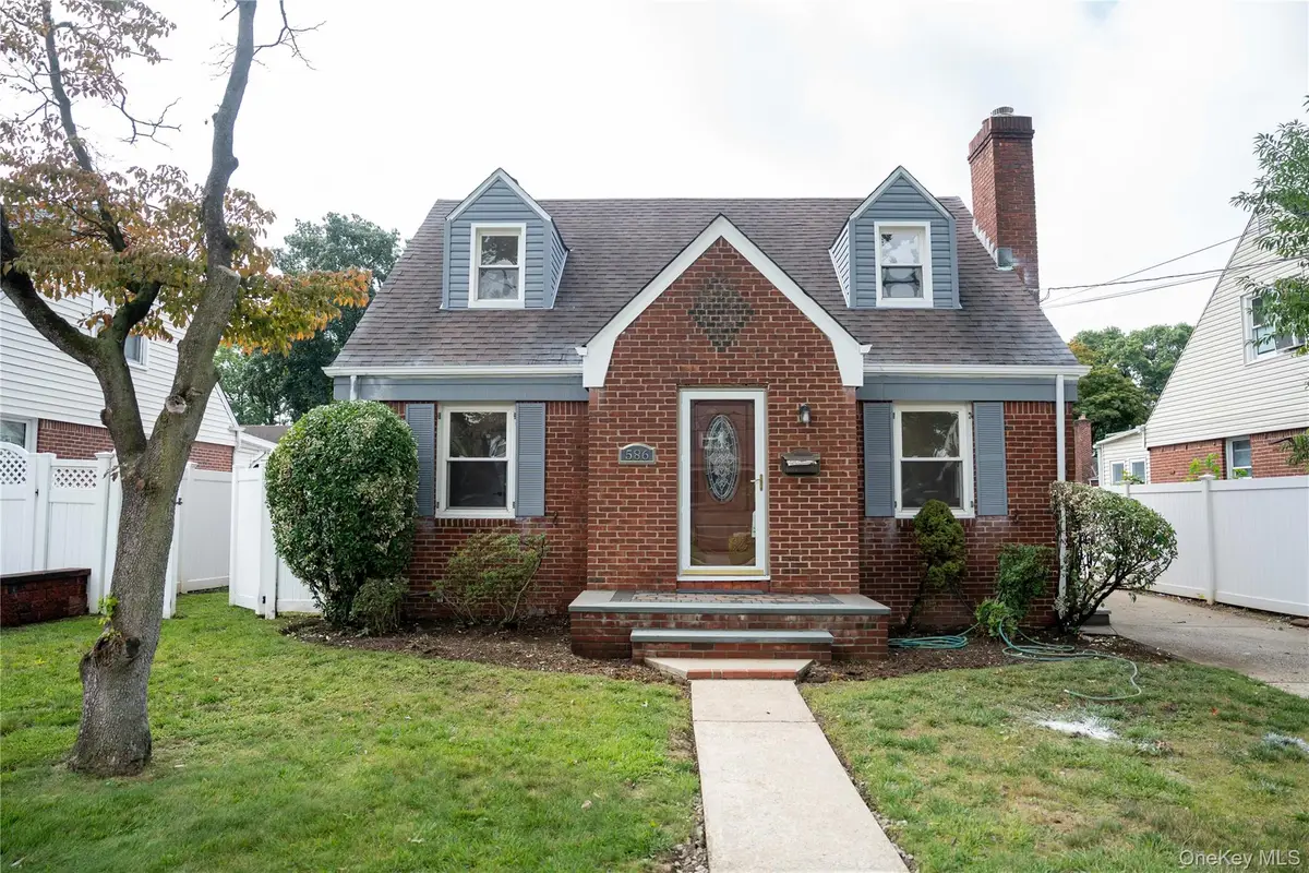 586 Stratford Road, Baldwin, NY 11510 - #1