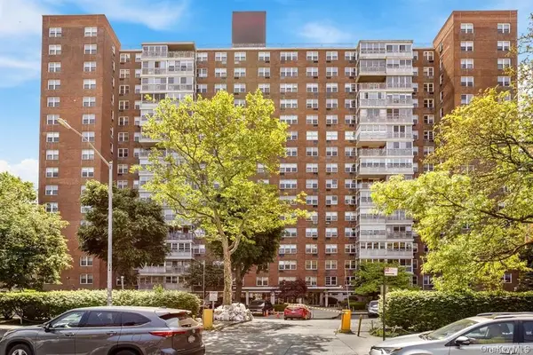43-10 Kissena Boulevard #2, Flushing, NY 11355