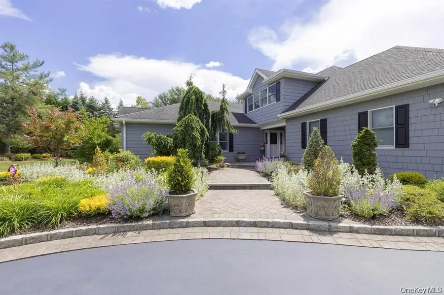15 The Chase, Head Of The Harbor, NY 11780 - #3