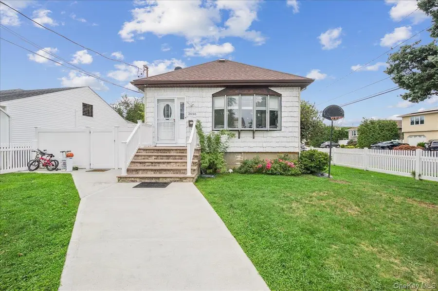 2696 W Alder Road, Bellmore, NY 11710 - #2