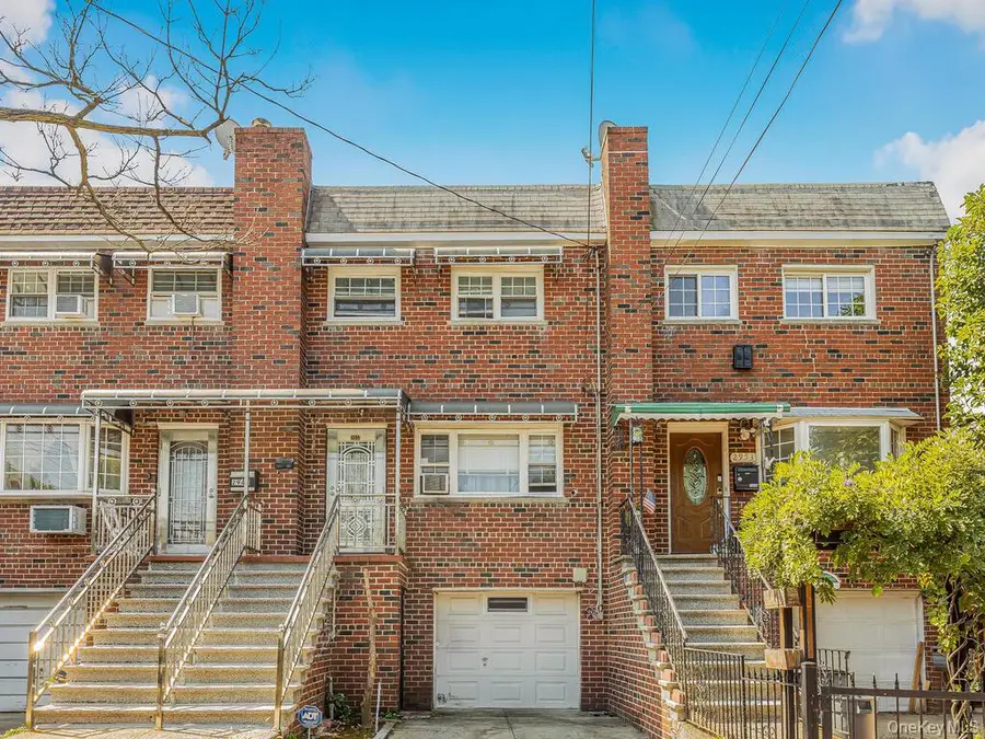 2951 Kingsland Avenue, Bronx, NY 10469 - #2