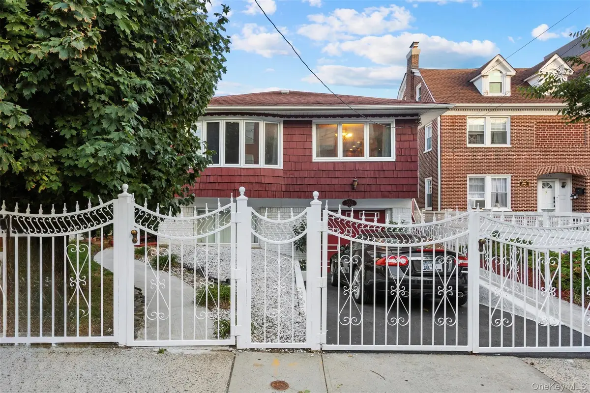 552 Briar Place, Far Rockaway, NY 11691 - #1