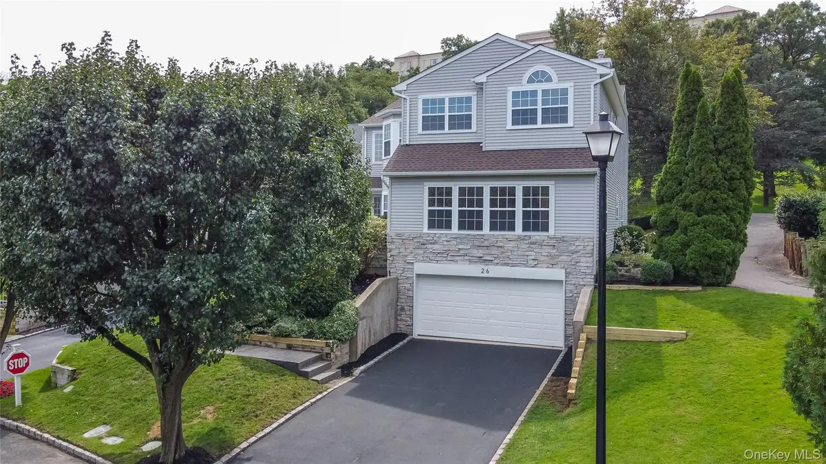 26 Hamlet Drive, Hauppauge, NY 11788 - #1