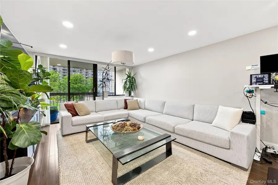1 Bay Club Drive #3E, Bayside, NY 11360 - #2