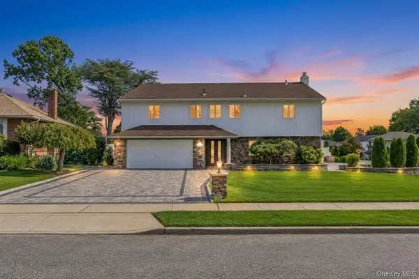 2020 Valentines Road, Westbury, NY 11590