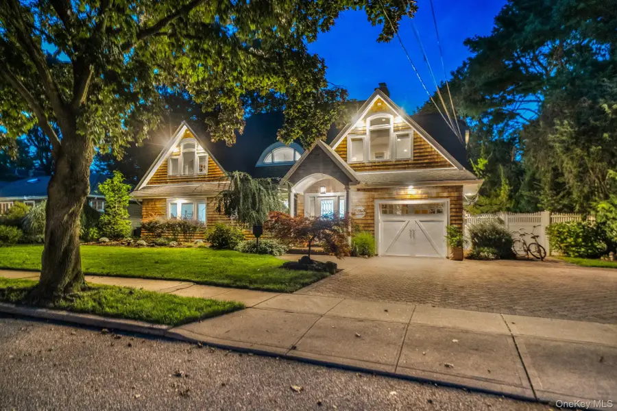 3529 Stratford Road, Wantagh, NY 11793 - #2