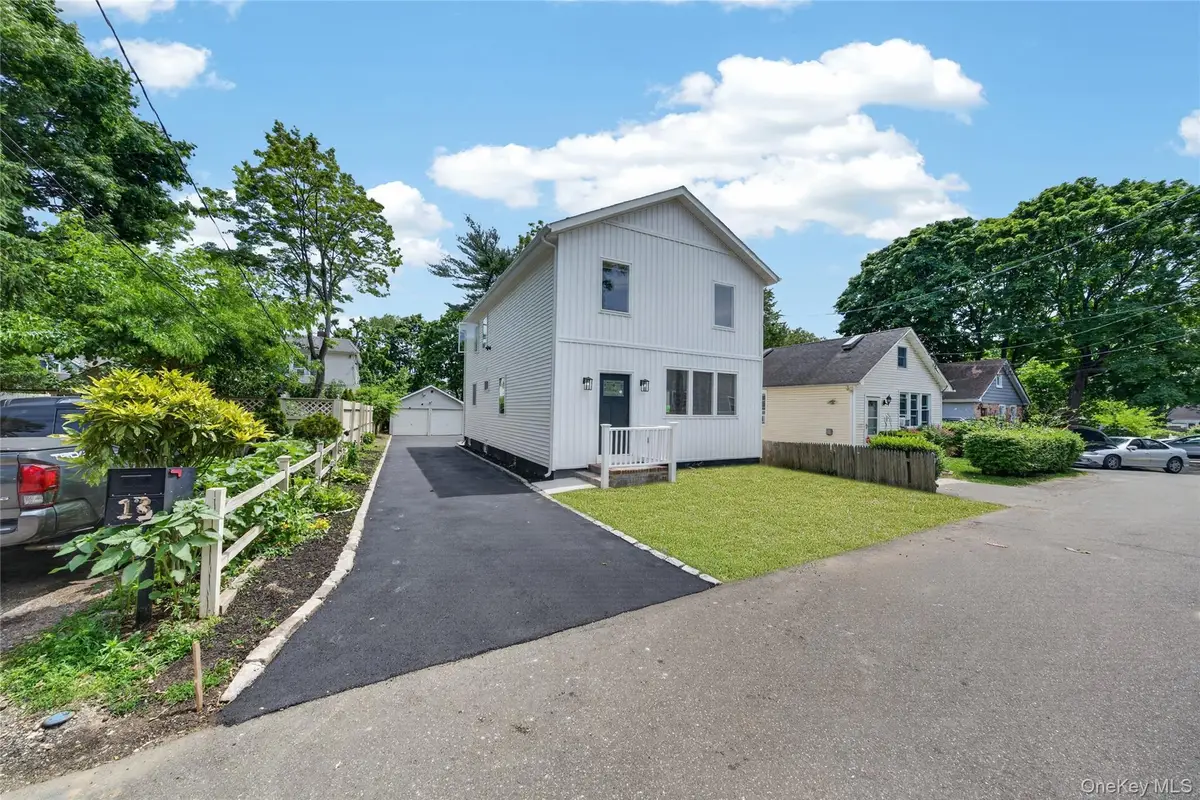 15 Grand Place, Huntington Station, NY 11746 - #1